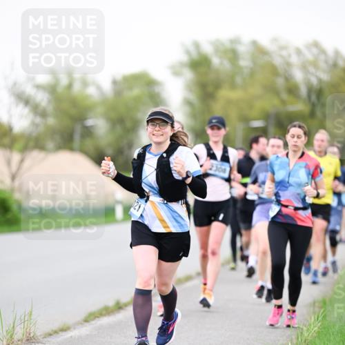 07.04.2024 - 43. Internationalen Wilhelmsburger Insellauf Dr. Thomas Lammeyer http://msf.ph/oto/6040409 07.04.2024 10:35:16 Laufen 2308 meine-sportfotos.de