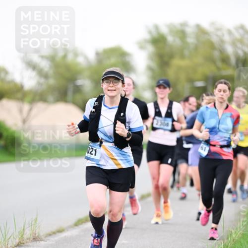 07.04.2024 - 43. Internationalen Wilhelmsburger Insellauf Dr. Thomas Lammeyer http://msf.ph/oto/6040413 07.04.2024 10:35:16 Laufen 021, 2300, 61 meine-sportfotos.de