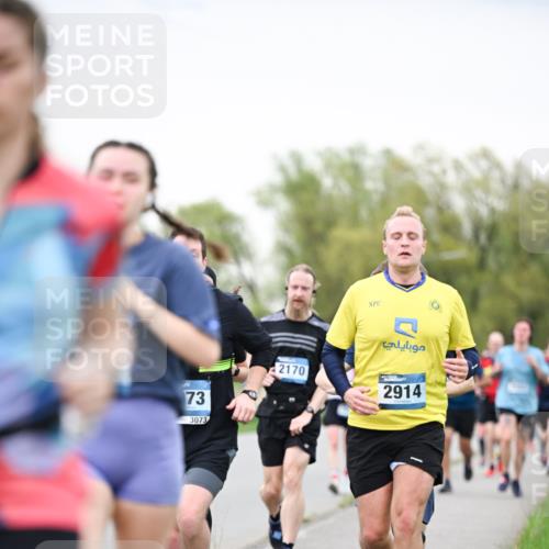 07.04.2024 - 43. Internationalen Wilhelmsburger Insellauf Dr. Thomas Lammeyer http://msf.ph/oto/6040432 07.04.2024 10:35:20 Laufen 73, 3073, 2170, 2914 meine-sportfotos.de