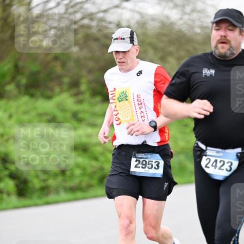07.04.2024 - 43. Internationalen Wilhelmsburger Insellauf Dr. Thomas Lammeyer http://msf.ph/oto/6040473 07.04.2024 10:35:30 Laufen 1930, 2423 meine-sportfotos.de