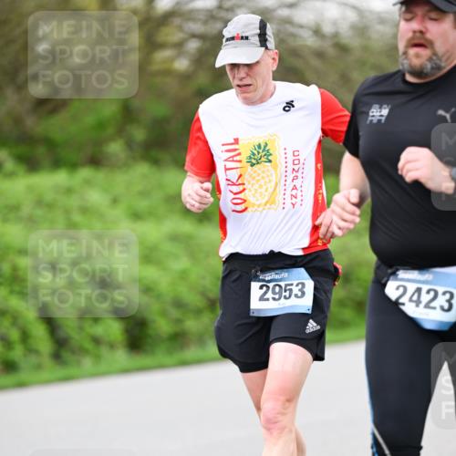 07.04.2024 - 43. Internationalen Wilhelmsburger Insellauf Dr. Thomas Lammeyer http://msf.ph/oto/6040475 07.04.2024 10:35:30 Laufen 2953, 2423 meine-sportfotos.de
