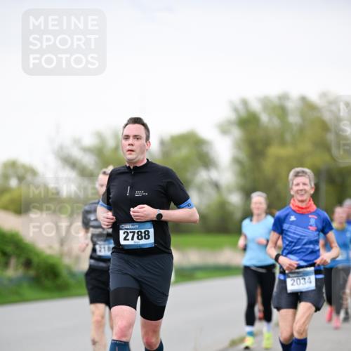 07.04.2024 - 43. Internationalen Wilhelmsburger Insellauf Dr. Thomas Lammeyer http://msf.ph/oto/6040483 07.04.2024 10:35:33 Laufen 1, 2788, 2034 meine-sportfotos.de