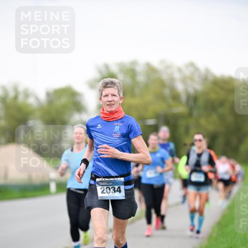 07.04.2024 - 43. Internationalen Wilhelmsburger Insellauf Dr. Thomas Lammeyer http://msf.ph/oto/6040490 07.04.2024 10:35:35 Laufen 2034 meine-sportfotos.de
