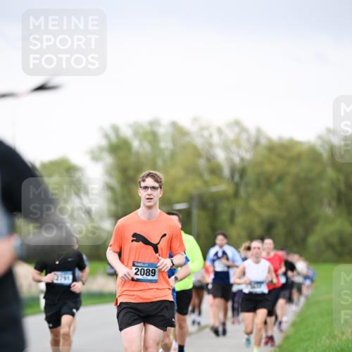 07.04.2024 - 43. Internationalen Wilhelmsburger Insellauf Dr. Thomas Lammeyer http://msf.ph/oto/6040524 07.04.2024 10:35:42 Laufen 2089 meine-sportfotos.de