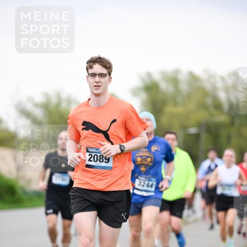 07.04.2024 - 43. Internationalen Wilhelmsburger Insellauf Dr. Thomas Lammeyer http://msf.ph/oto/6040537 07.04.2024 10:35:44 Laufen 2089, 3244 meine-sportfotos.de