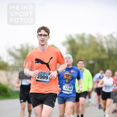 07.04.2024 - 43. Internationalen Wilhelmsburger Insellauf Dr. Thomas Lammeyer http://msf.ph/oto/6040538 07.04.2024 10:35:44 Laufen 2089, 3244 meine-sportfotos.de