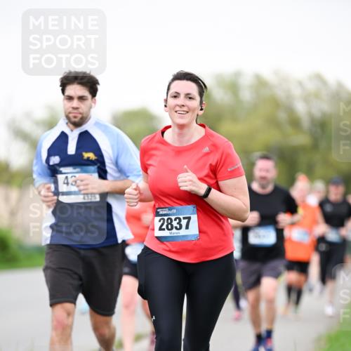 07.04.2024 - 43. Internationalen Wilhelmsburger Insellauf Dr. Thomas Lammeyer http://msf.ph/oto/6040566 07.04.2024 10:35:51 Laufen 43, 4325, 2837 meine-sportfotos.de