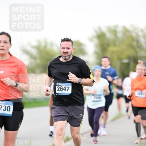 07.04.2024 - 43. Internationalen Wilhelmsburger Insellauf Dr. Thomas Lammeyer http://msf.ph/oto/6040578 07.04.2024 10:35:54 Laufen 230, 2647 meine-sportfotos.de