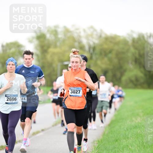 07.04.2024 - 43. Internationalen Wilhelmsburger Insellauf Dr. Thomas Lammeyer http://msf.ph/oto/6040584 07.04.2024 10:35:55 Laufen 2696, 124, 3027 meine-sportfotos.de