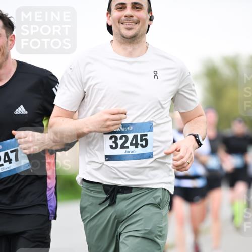 07.04.2024 - 43. Internationalen Wilhelmsburger Insellauf Dr. Thomas Lammeyer http://msf.ph/oto/6040628 07.04.2024 10:36:04 Laufen 247, 3245 meine-sportfotos.de