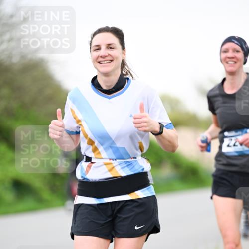 07.04.2024 - 43. Internationalen Wilhelmsburger Insellauf Dr. Thomas Lammeyer http://msf.ph/oto/6040641 07.04.2024 10:36:07 Laufen 22, 124 meine-sportfotos.de