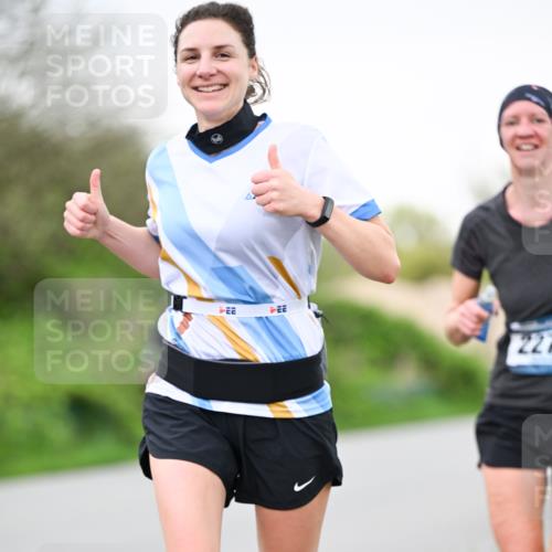 07.04.2024 - 43. Internationalen Wilhelmsburger Insellauf Dr. Thomas Lammeyer http://msf.ph/oto/6040642 07.04.2024 10:36:07 Laufen 224 meine-sportfotos.de