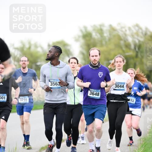 07.04.2024 - 43. Internationalen Wilhelmsburger Insellauf Dr. Thomas Lammeyer http://msf.ph/oto/6040650 07.04.2024 10:36:10 Laufen 001, 3291, 3563, 3648, 3044, 5, 82 meine-sportfotos.de