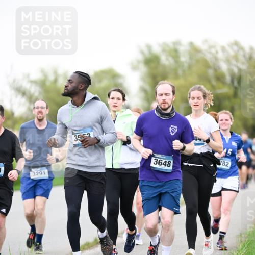 07.04.2024 - 43. Internationalen Wilhelmsburger Insellauf Dr. Thomas Lammeyer http://msf.ph/oto/6040652 07.04.2024 10:36:10 Laufen 3291, 352, 3648, 45, 282 meine-sportfotos.de