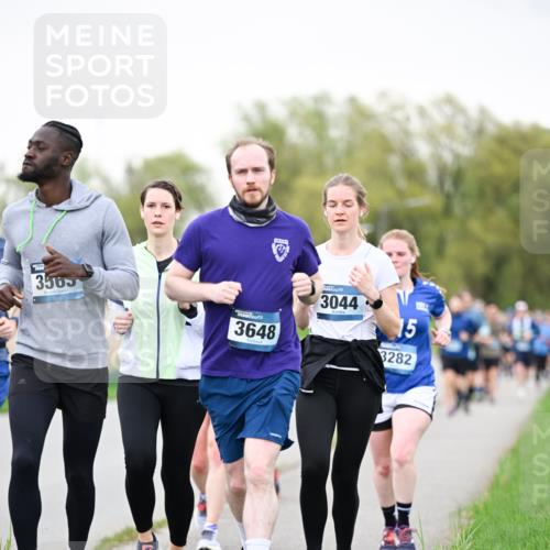 07.04.2024 - 43. Internationalen Wilhelmsburger Insellauf Dr. Thomas Lammeyer http://msf.ph/oto/6040654 07.04.2024 10:36:11 Laufen 3565, 3648, 3044, 15, 3282 meine-sportfotos.de