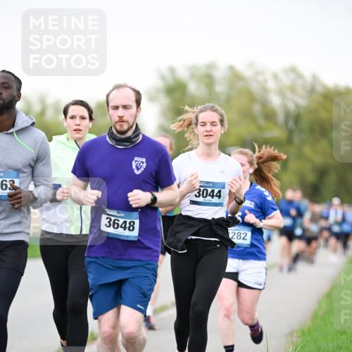 07.04.2024 - 43. Internationalen Wilhelmsburger Insellauf Dr. Thomas Lammeyer http://msf.ph/oto/6040658 07.04.2024 10:36:11 Laufen 63, 3648, 3044, 282 meine-sportfotos.de