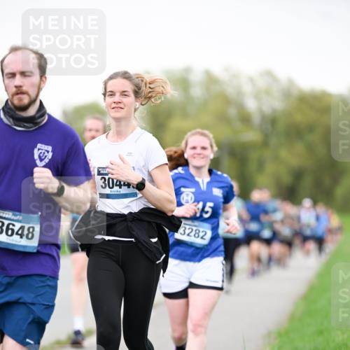 07.04.2024 - 43. Internationalen Wilhelmsburger Insellauf Dr. Thomas Lammeyer http://msf.ph/oto/6040663 07.04.2024 10:36:12 Laufen 3648, 3044, 45, 3282 meine-sportfotos.de