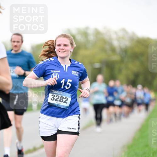 07.04.2024 - 43. Internationalen Wilhelmsburger Insellauf Dr. Thomas Lammeyer http://msf.ph/oto/6040671 07.04.2024 10:36:13 Laufen 15, 3282 meine-sportfotos.de