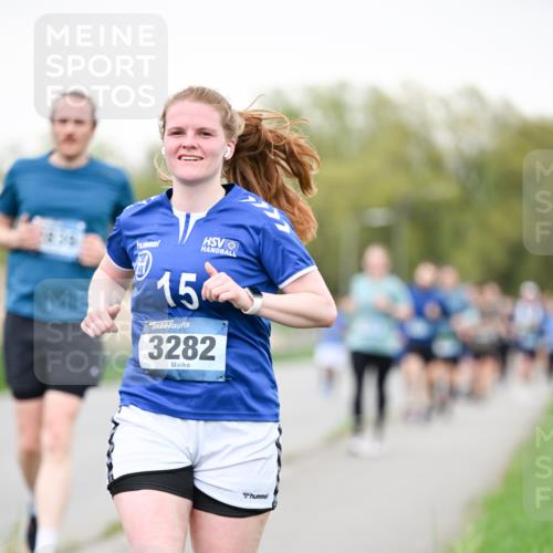 07.04.2024 - 43. Internationalen Wilhelmsburger Insellauf Dr. Thomas Lammeyer http://msf.ph/oto/6040674 07.04.2024 10:36:14 Laufen 15, 3282 meine-sportfotos.de