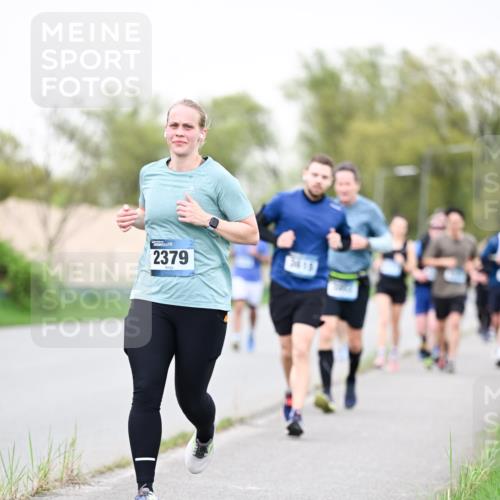 07.04.2024 - 43. Internationalen Wilhelmsburger Insellauf Dr. Thomas Lammeyer http://msf.ph/oto/6040679 07.04.2024 10:36:20 Laufen 2379 meine-sportfotos.de