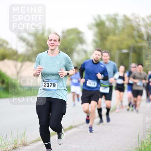 07.04.2024 - 43. Internationalen Wilhelmsburger Insellauf Dr. Thomas Lammeyer http://msf.ph/oto/6040680 07.04.2024 10:36:20 Laufen 2379 meine-sportfotos.de