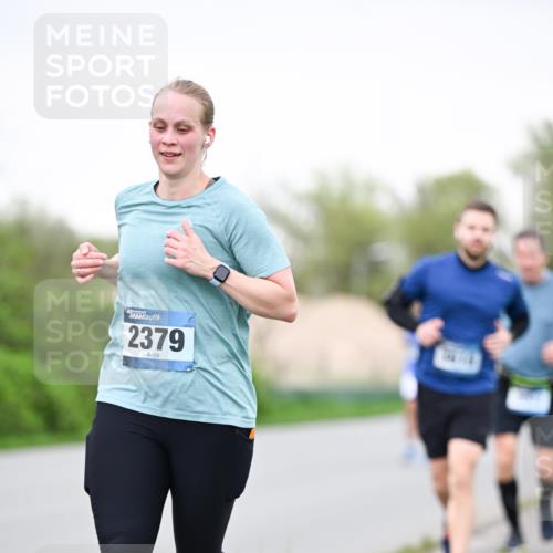 07.04.2024 - 43. Internationalen Wilhelmsburger Insellauf Dr. Thomas Lammeyer http://msf.ph/oto/6040690 07.04.2024 10:36:22 Laufen 2379 meine-sportfotos.de