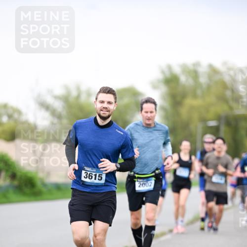 07.04.2024 - 43. Internationalen Wilhelmsburger Insellauf Dr. Thomas Lammeyer http://msf.ph/oto/6040693 07.04.2024 10:36:22 Laufen 3615, 2002 meine-sportfotos.de