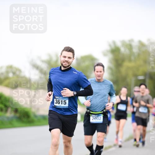07.04.2024 - 43. Internationalen Wilhelmsburger Insellauf Dr. Thomas Lammeyer http://msf.ph/oto/6040694 07.04.2024 10:36:23 Laufen 3615, 2002 meine-sportfotos.de