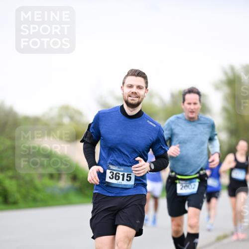 07.04.2024 - 43. Internationalen Wilhelmsburger Insellauf Dr. Thomas Lammeyer http://msf.ph/oto/6040698 07.04.2024 10:36:23 Laufen 3615, 2002 meine-sportfotos.de
