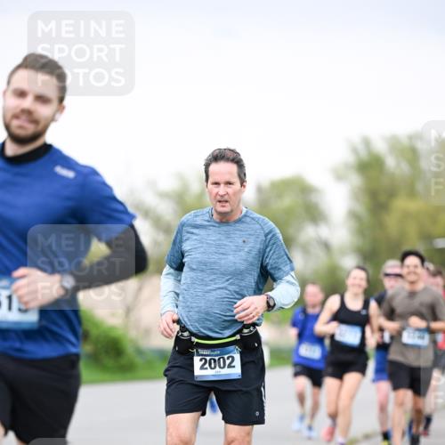 07.04.2024 - 43. Internationalen Wilhelmsburger Insellauf Dr. Thomas Lammeyer http://msf.ph/oto/6040701 07.04.2024 10:36:24 Laufen 13, 2002 meine-sportfotos.de