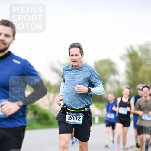 07.04.2024 - 43. Internationalen Wilhelmsburger Insellauf Dr. Thomas Lammeyer http://msf.ph/oto/6040702 07.04.2024 10:36:24 Laufen 2002 meine-sportfotos.de