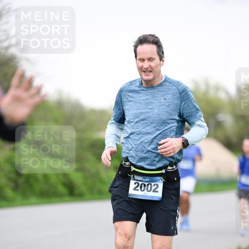 07.04.2024 - 43. Internationalen Wilhelmsburger Insellauf Dr. Thomas Lammeyer http://msf.ph/oto/6040708 07.04.2024 10:36:25 Laufen 2002 meine-sportfotos.de