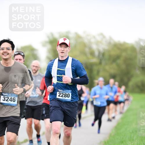 07.04.2024 - 43. Internationalen Wilhelmsburger Insellauf Dr. Thomas Lammeyer http://msf.ph/oto/6040718 07.04.2024 10:36:28 Laufen 3246, 437, 2280 meine-sportfotos.de