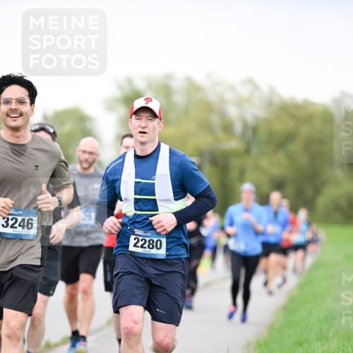 07.04.2024 - 43. Internationalen Wilhelmsburger Insellauf Dr. Thomas Lammeyer http://msf.ph/oto/6040719 07.04.2024 10:36:28 Laufen 3246, 2280 meine-sportfotos.de
