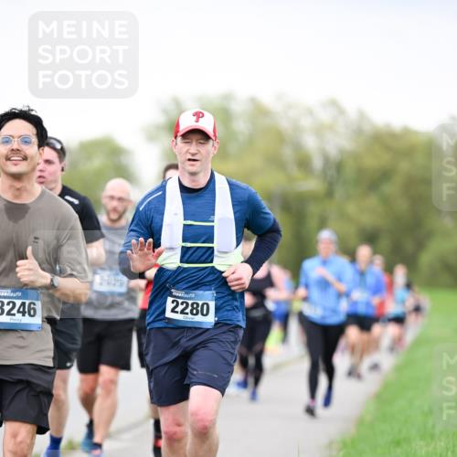 07.04.2024 - 43. Internationalen Wilhelmsburger Insellauf Dr. Thomas Lammeyer http://msf.ph/oto/6040720 07.04.2024 10:36:29 Laufen 3246, 2280 meine-sportfotos.de