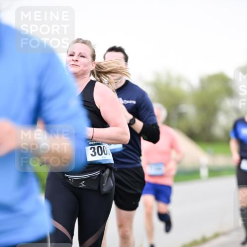07.04.2024 - 43. Internationalen Wilhelmsburger Insellauf Dr. Thomas Lammeyer http://msf.ph/oto/6040740 07.04.2024 10:36:37 Laufen 300 meine-sportfotos.de