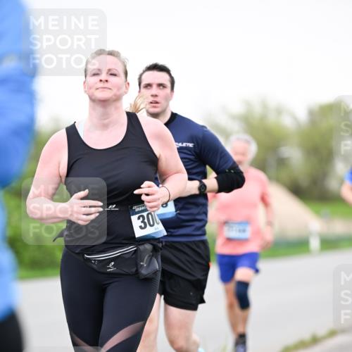 07.04.2024 - 43. Internationalen Wilhelmsburger Insellauf Dr. Thomas Lammeyer http://msf.ph/oto/6040741 07.04.2024 10:36:37 Laufen 30 meine-sportfotos.de