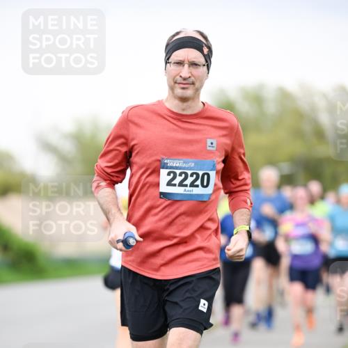 07.04.2024 - 43. Internationalen Wilhelmsburger Insellauf Dr. Thomas Lammeyer http://msf.ph/oto/6040768 07.04.2024 10:36:42 Laufen 2220 meine-sportfotos.de