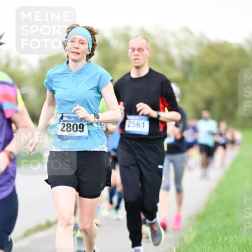 07.04.2024 - 43. Internationalen Wilhelmsburger Insellauf Dr. Thomas Lammeyer http://msf.ph/oto/6040805 07.04.2024 10:36:47 Laufen 2809, 2561 meine-sportfotos.de