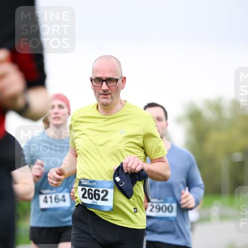 07.04.2024 - 43. Internationalen Wilhelmsburger Insellauf Dr. Thomas Lammeyer http://msf.ph/oto/6040824 07.04.2024 10:36:51 Laufen 4164, 2662, 2900 meine-sportfotos.de