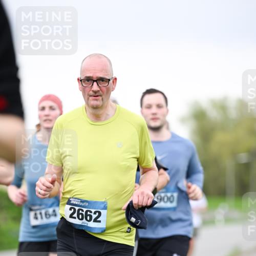 07.04.2024 - 43. Internationalen Wilhelmsburger Insellauf Dr. Thomas Lammeyer http://msf.ph/oto/6040826 07.04.2024 10:36:51 Laufen 4164, 2662, 900 meine-sportfotos.de