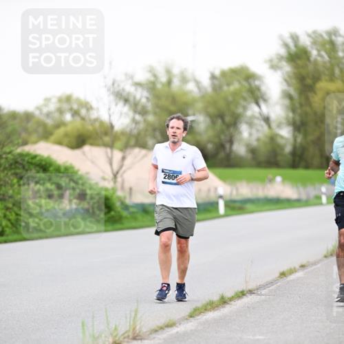 07.04.2024 - 43. Internationalen Wilhelmsburger Insellauf Dr. Thomas Lammeyer http://msf.ph/oto/6040841 07.04.2024 10:36:55 Laufen 280 meine-sportfotos.de