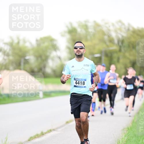 07.04.2024 - 43. Internationalen Wilhelmsburger Insellauf Dr. Thomas Lammeyer http://msf.ph/oto/6040856 07.04.2024 10:36:56 Laufen 4418 meine-sportfotos.de