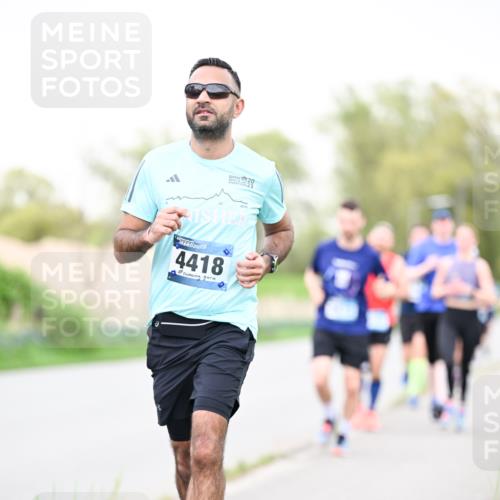 07.04.2024 - 43. Internationalen Wilhelmsburger Insellauf Dr. Thomas Lammeyer http://msf.ph/oto/6040877 07.04.2024 10:36:58 Laufen 20, 4418 meine-sportfotos.de