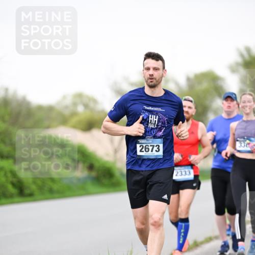 07.04.2024 - 43. Internationalen Wilhelmsburger Insellauf Dr. Thomas Lammeyer http://msf.ph/oto/6040881 07.04.2024 10:37:02 Laufen 20, 2673, 2333, 336 meine-sportfotos.de