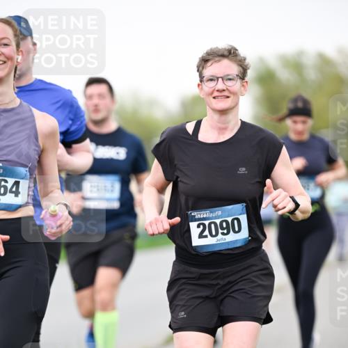 07.04.2024 - 43. Internationalen Wilhelmsburger Insellauf Dr. Thomas Lammeyer http://msf.ph/oto/6040911 07.04.2024 10:37:05 Laufen 64, 43, 2090 meine-sportfotos.de