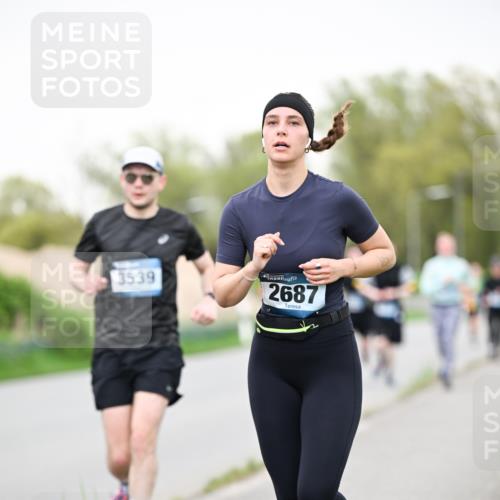 07.04.2024 - 43. Internationalen Wilhelmsburger Insellauf Dr. Thomas Lammeyer http://msf.ph/oto/6040926 07.04.2024 10:37:06 Laufen 3539, 2687 meine-sportfotos.de