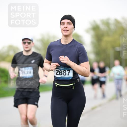 07.04.2024 - 43. Internationalen Wilhelmsburger Insellauf Dr. Thomas Lammeyer http://msf.ph/oto/6040932 07.04.2024 10:37:06 Laufen 2539, 2687 meine-sportfotos.de