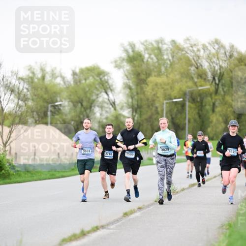07.04.2024 - 43. Internationalen Wilhelmsburger Insellauf Dr. Thomas Lammeyer http://msf.ph/oto/6040938 07.04.2024 10:37:08 Laufen 3503, 2710, 2599, 2029, 2671, 365 meine-sportfotos.de