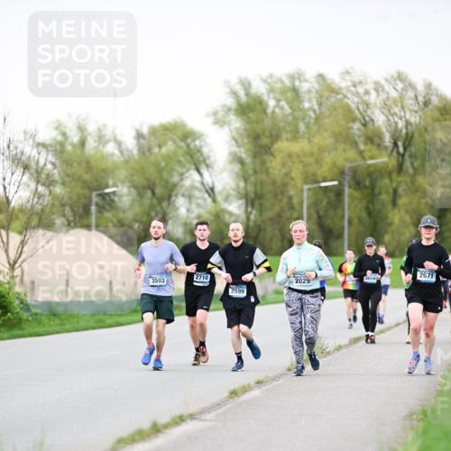 07.04.2024 - 43. Internationalen Wilhelmsburger Insellauf Dr. Thomas Lammeyer http://msf.ph/oto/6040939 07.04.2024 10:37:08 Laufen 2710, 3503, 2599, 2671 meine-sportfotos.de